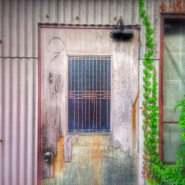 Door Photograph - Hemming

#abandonedworld by Moto Jp
