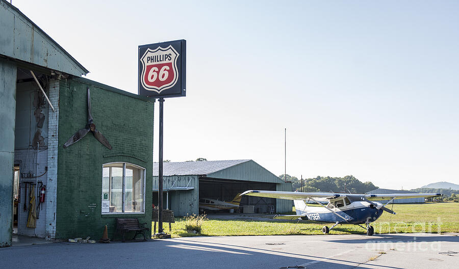 Hendersonville Winkler Airport in Henderson County North Carolina Photograph by David Oppenheimer