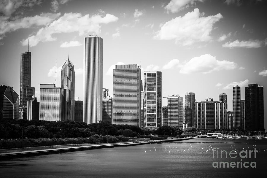 Hi-Res Picture of Chicago Skyline in Black and White Photograph by Paul ...