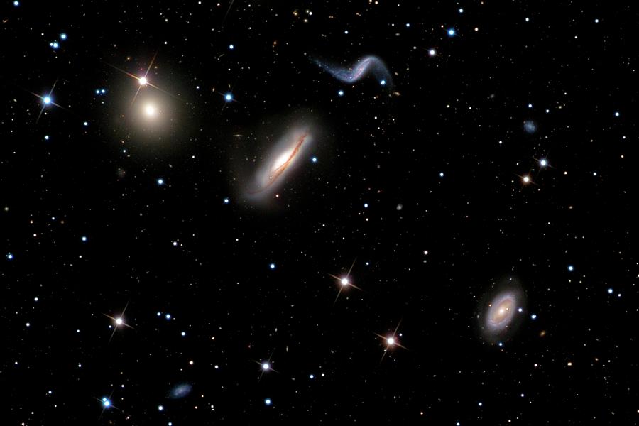 Hickson Compact Group 44 Galaxy Cluster Photograph by Russell Croman/science Photo Library