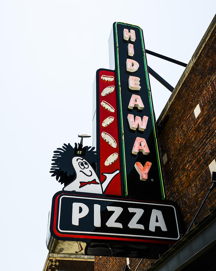 Oklahoma City Photograph - Hideaway Pizza Neon Sign by David Waldo