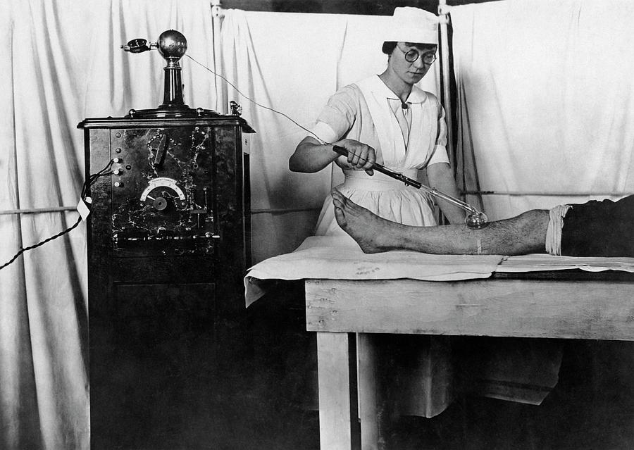 High Frequency Vacuum Treatment Photograph by Otis Historical Archives, National Museum Of Health And Medicine