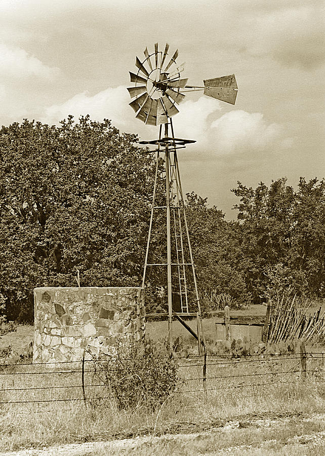 Austin Photograph - Hill Country Windmill by Jim Smith