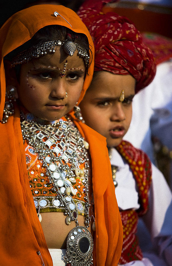 Hindu Children In Traditional Rajasthan Clothing Photograph By Robert 