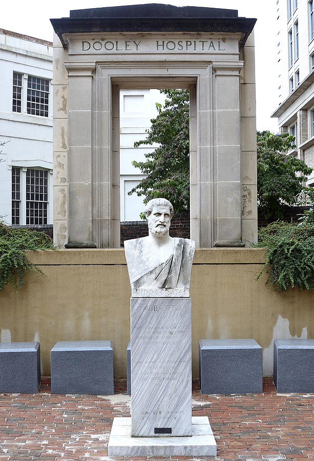 Hippocrates Photograph - Hippocrates Statue - Richmond Virginia by Brendan Reals Hippocrates Photograph - Hippocrates Statue - Richmond Virginia by Brendan Reals