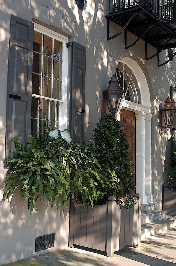 Historic Home - Charleston Photograph by Suzanne Gaff