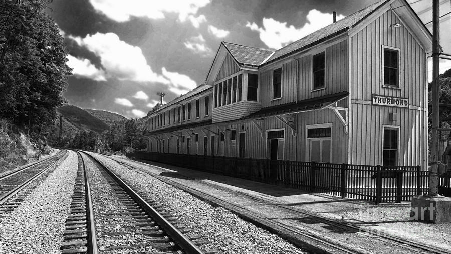 Black And White Photograph - Historic Thurmond Depot by Thomas R Fletcher