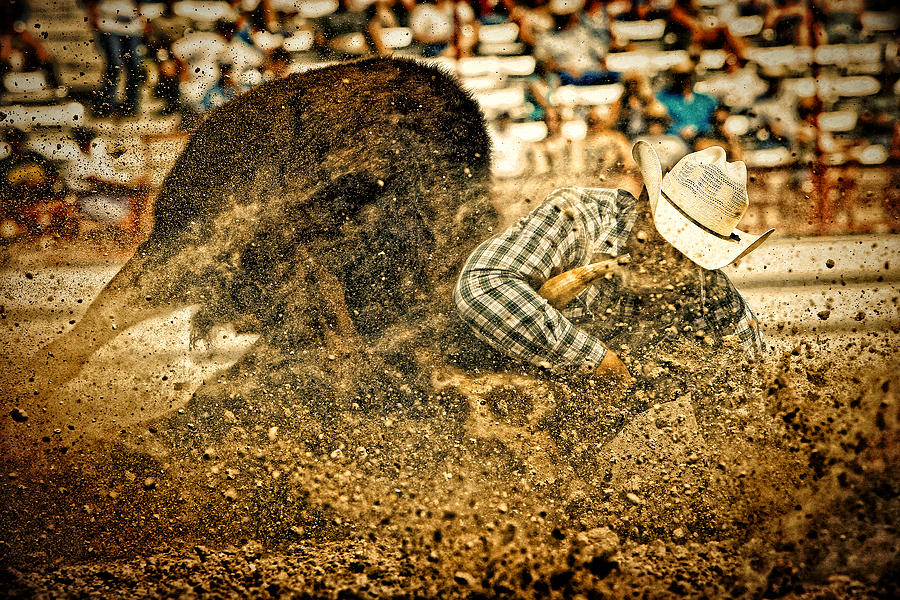 Hittin The Dirt Photograph by Lincoln Rogers