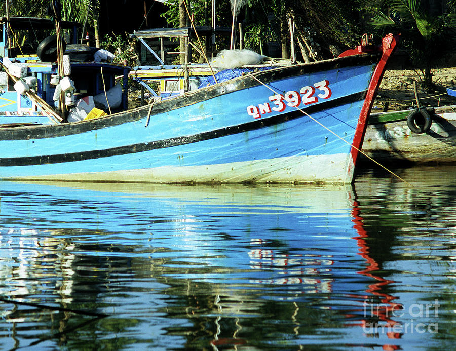 Hoi An Fishing Boat 01 Photograph by Rick Piper Photography