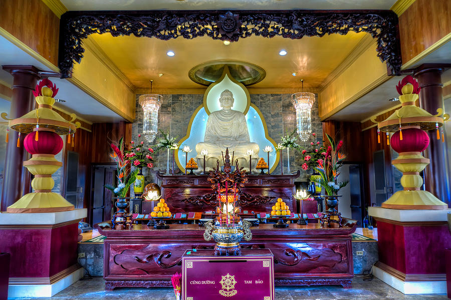 Hoi Thanh Buddhist Temple Photograph by Tim Stanley
