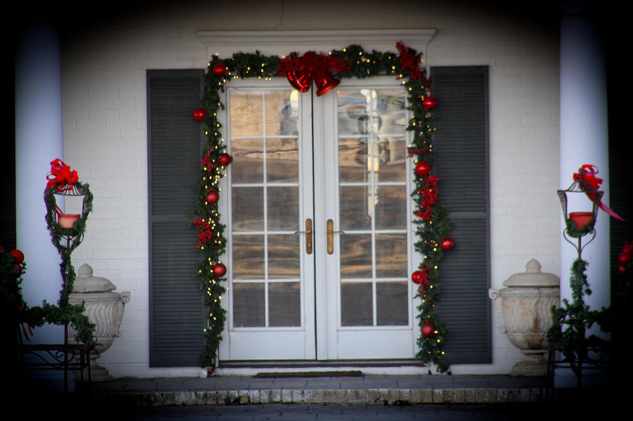 Christmas Digital Art - Holiday Door Decor by Audreen Gieger