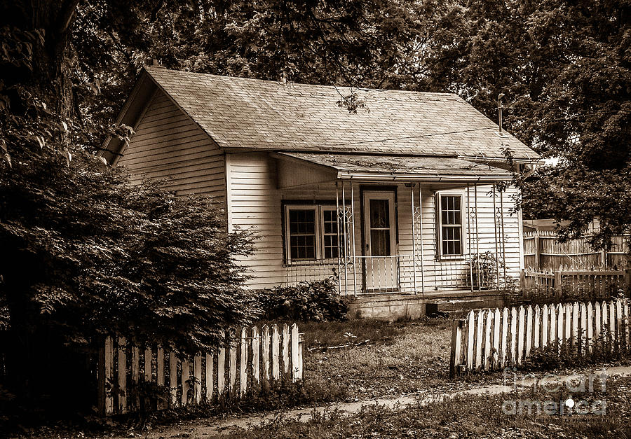 Architecture Photograph - Home Sweet Home by Grace Grogan
