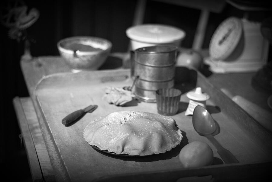 Homemade Pie - bw Photograph by Marilyn Wilson