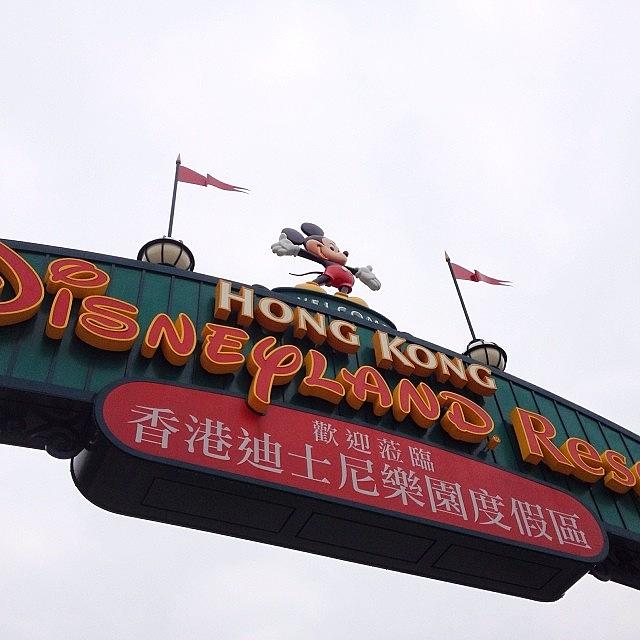 Landscape Photograph - Hong Kong Disney Land
#disneyland by Takeshi O