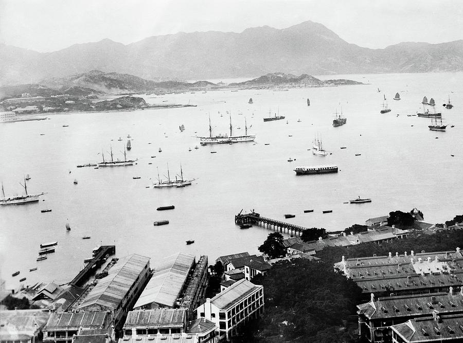 Hong Kong Harbour Photograph by Library Of Congress/science Photo Library