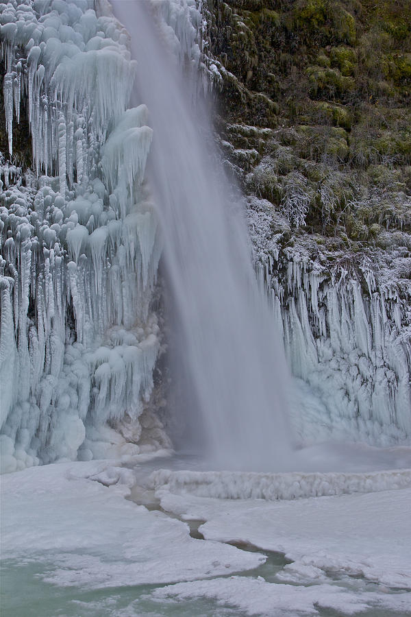 Winter Photograph - Horsetail Falls 120813 CU B by Todd Kreuter