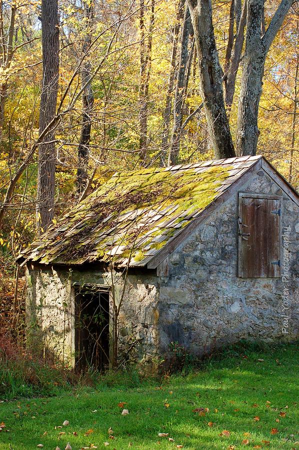 Hosensack Springhouse Photograph by Paul Yoder