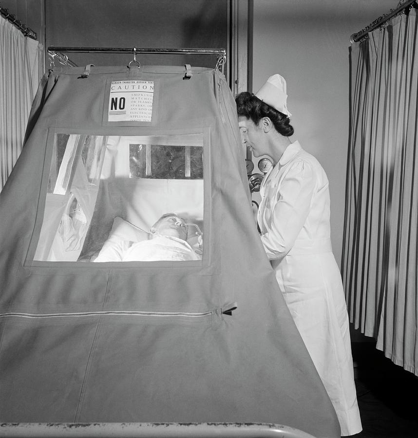 Hospital Oxygen Tent Photograph by Library Of Congress