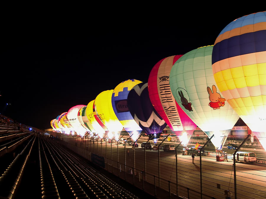 Balloon Glow Photograph by John Swartz