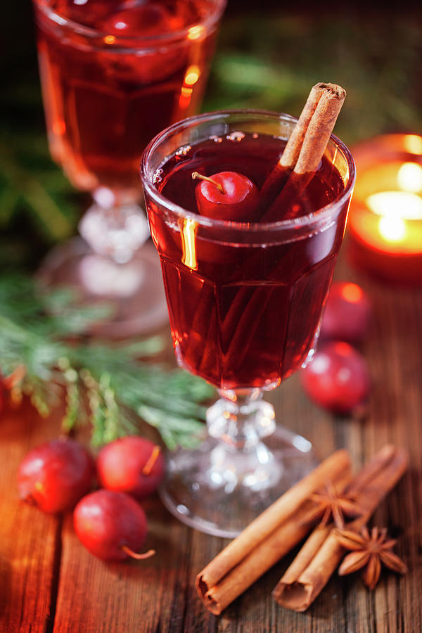 Hot Mulled Wine With Crab Apples Photograph by 5ugarless - Fine Art America