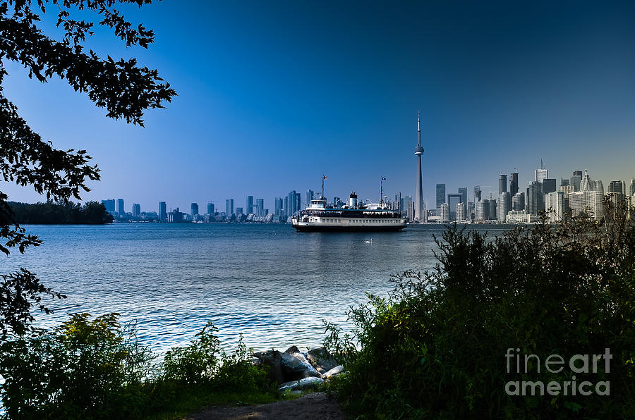 Toronto City Lakeview Photograph by Elaine Manley