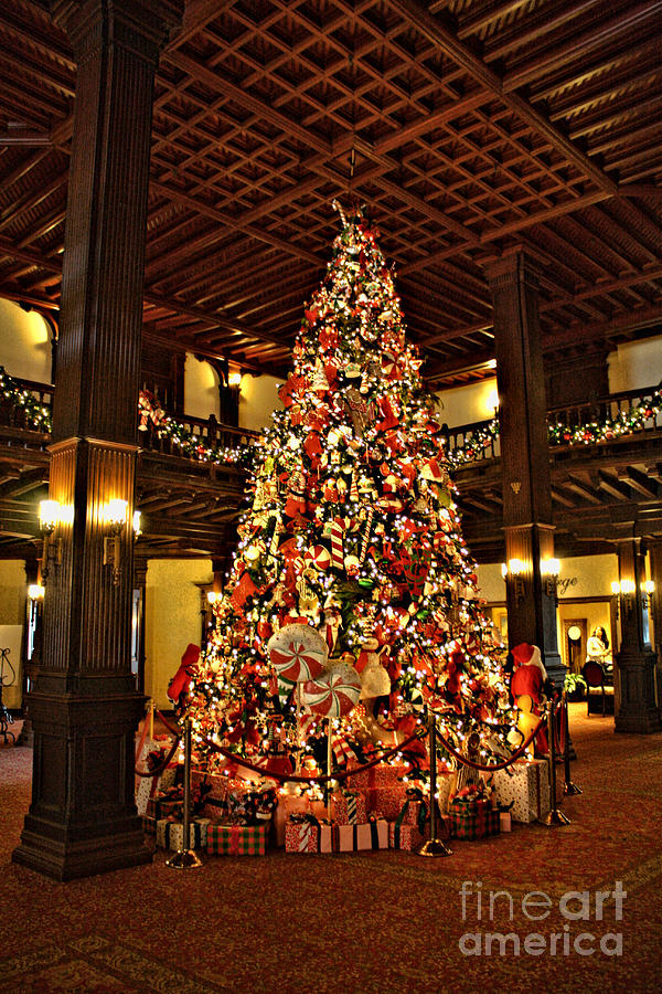 Hotel Coronado Christmas Lobby Photograph by Tommy Anderson