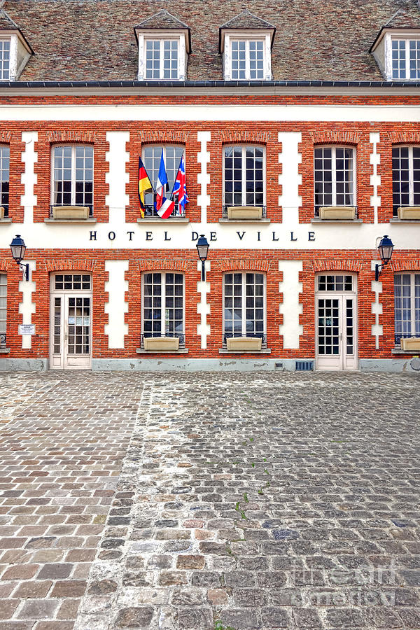 Hotel de Ville Photograph by Olivier Le Queinec