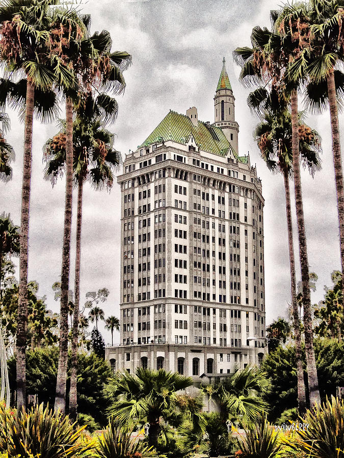 Hotel In Long Beach Digital Art by Bob Winberry