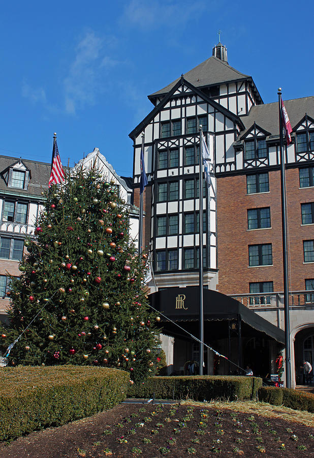 Hotel Roanoke at Christmas Photograph by Suzanne Gaff Fine Art America