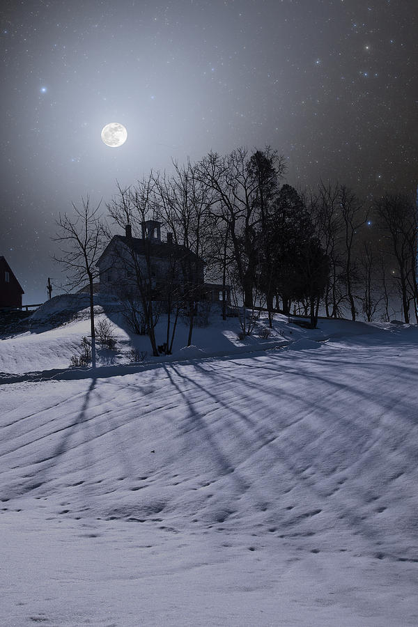 House on the Hill Photograph by Larry Landolfi