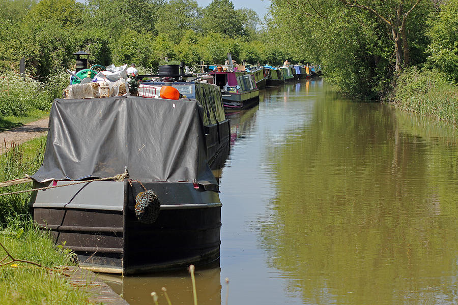 Houseboats on Oxford Canal Photograph by Tony Murtagh