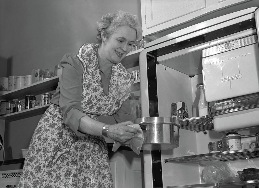 Housekeeper, 1942 Photograph by Granger - Fine Art America
