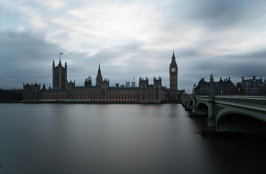 Houses Of Parliament And River Thames Photograph by P A Thompson