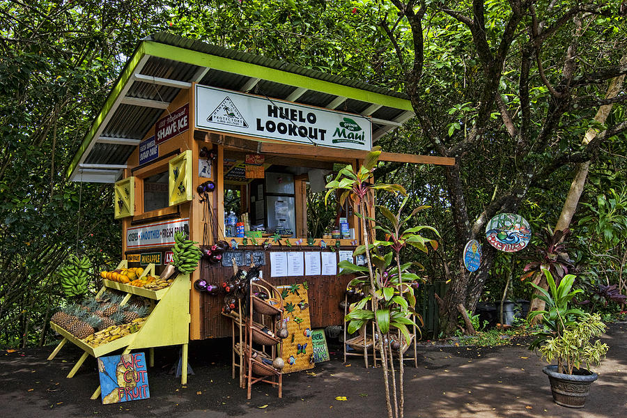 Huelo Fruit Stand Photograph by James Roemmling