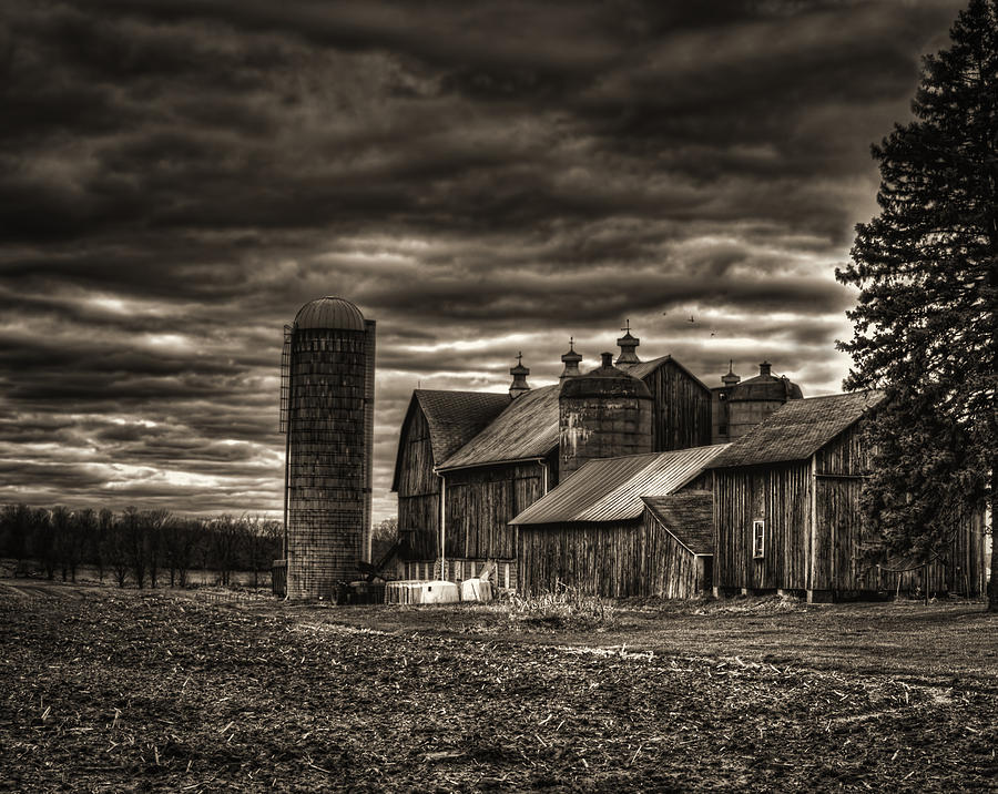 Huge Wisconsin Farm Photograph by Thomas Young