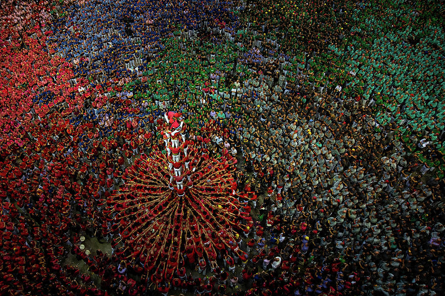 Human Towers Are Built In The Tarragona Photograph by David Ramos