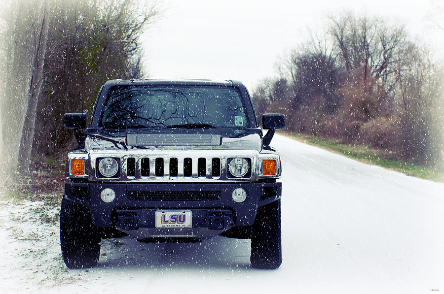 Hummer H3 In Snow Photograph