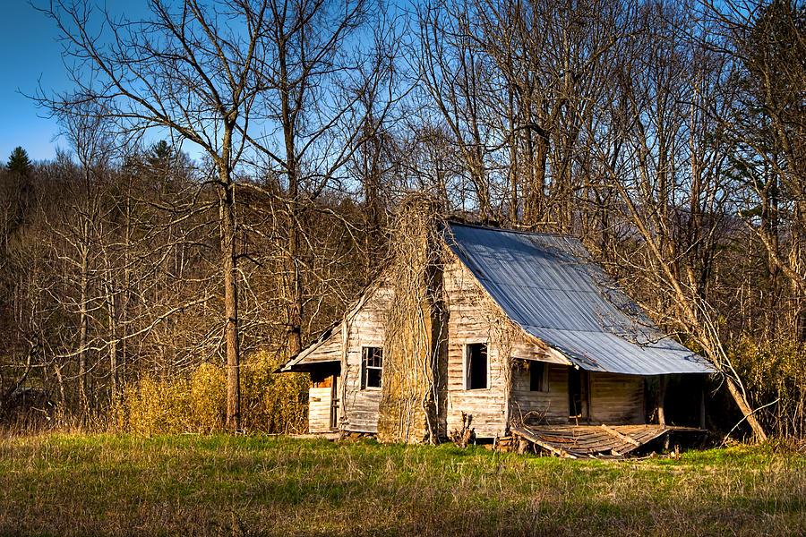 Hunter England Cabin - Rustic North Georgia Cabin Photograph by Mark Tisdale
