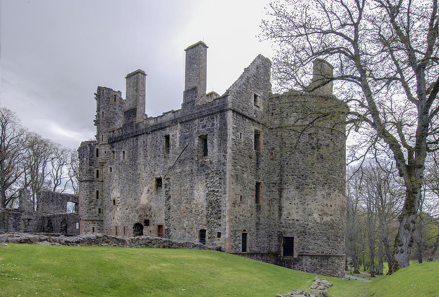 Huntly Castle 10 Photograph by Paul Cannon - Fine Art America