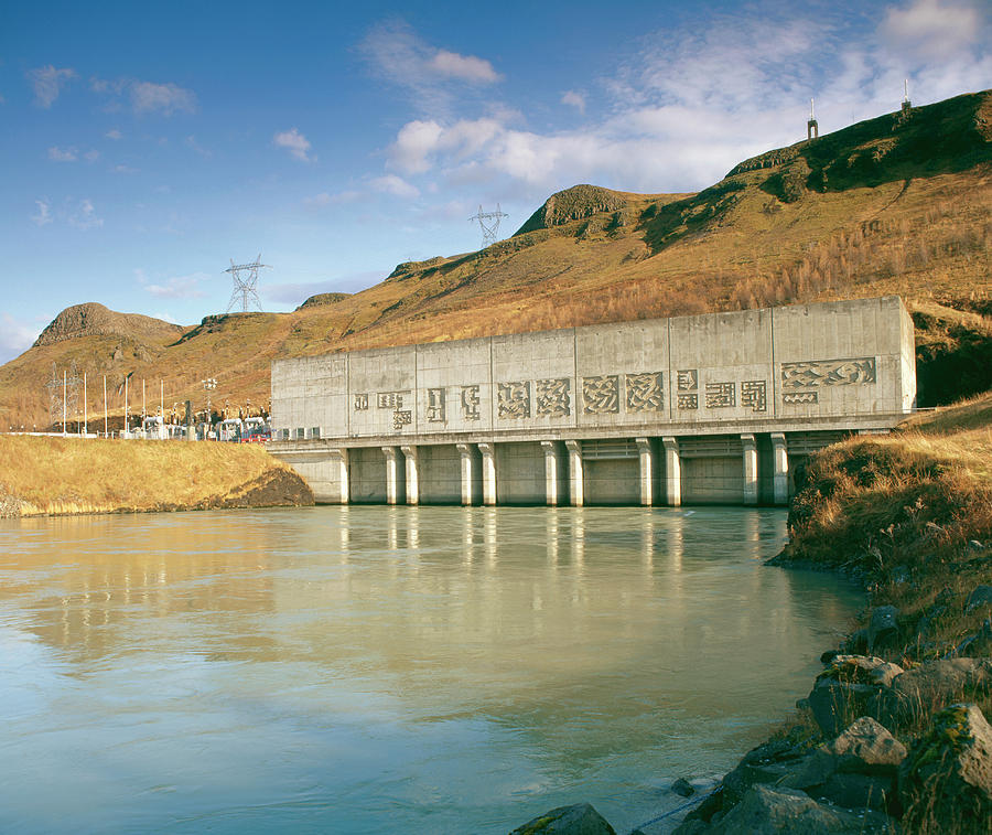 Hydroelectricity Photograph - Hydroelectric Power Station by Martin Bond/science Photo Library