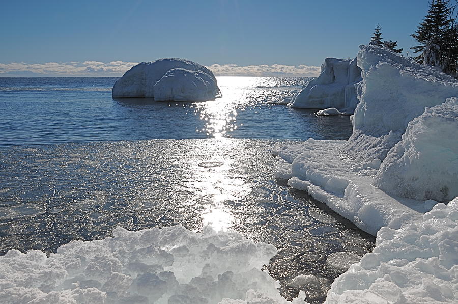 Ice Cold Day on Lake Superior Photograph by Sandra Updyke