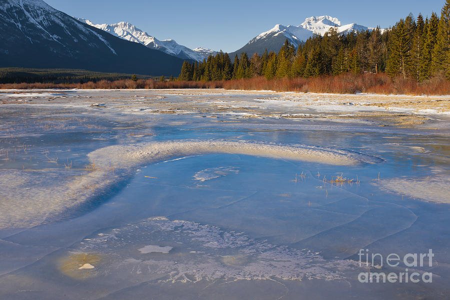 Ice Forms On Vermillion Lake Photograph by John Shaw