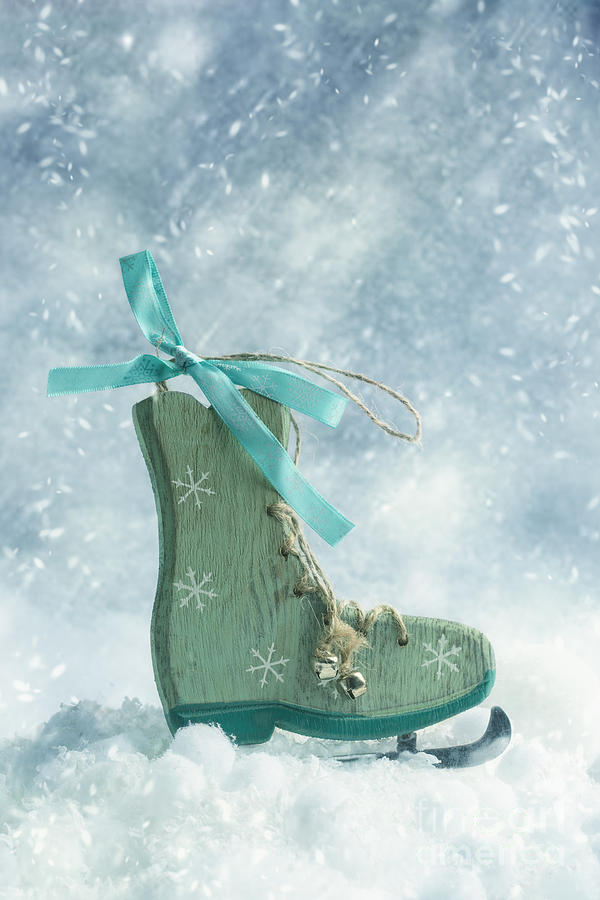 Christmas Photograph - Ice Skate Decoration by Amanda Elwell