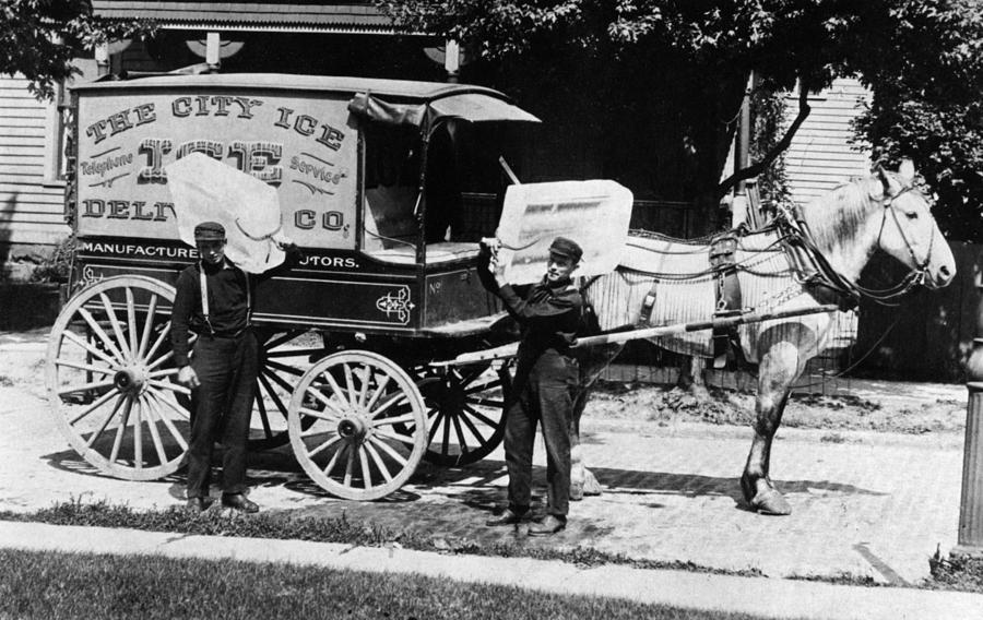 Ice Truck, C1910 Photograph by Granger