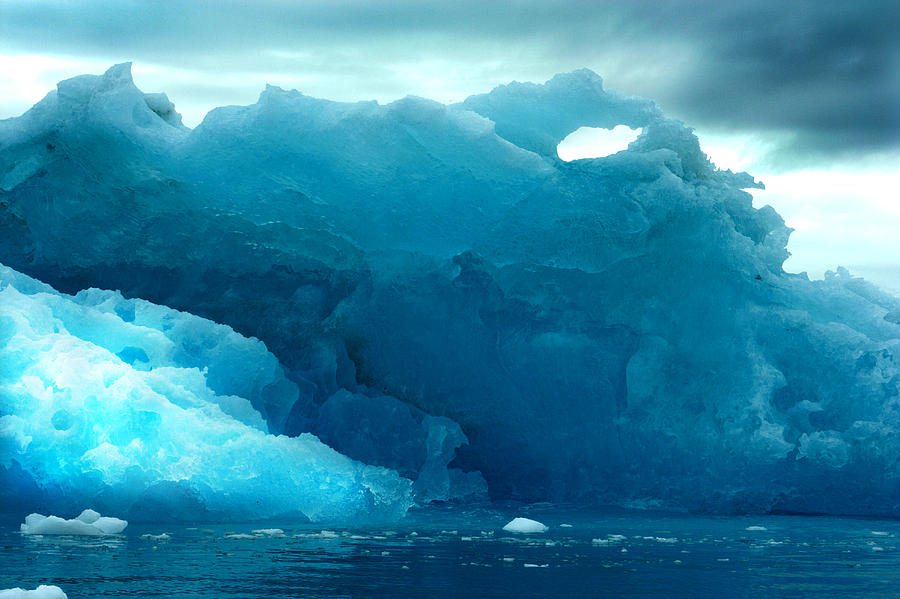 Icebergs Photograph by Amanda Stadther