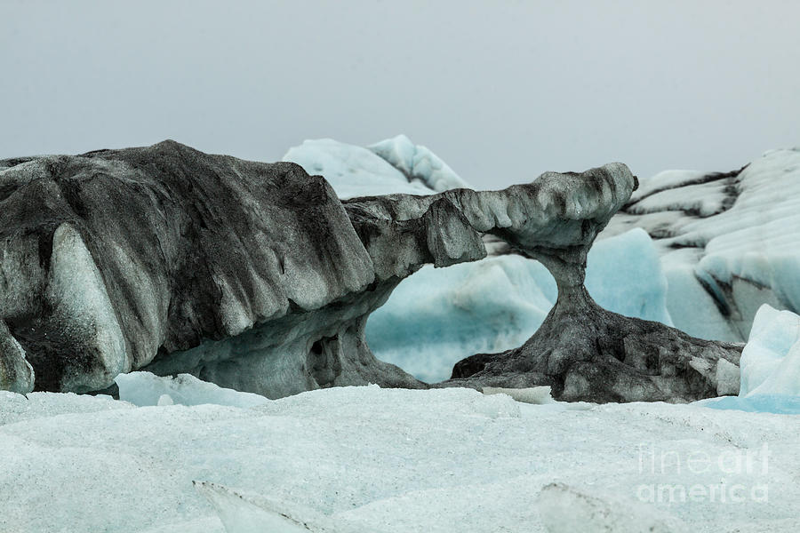 Icebergs at Jokulsarlon Photograph by Levin Rodriguez