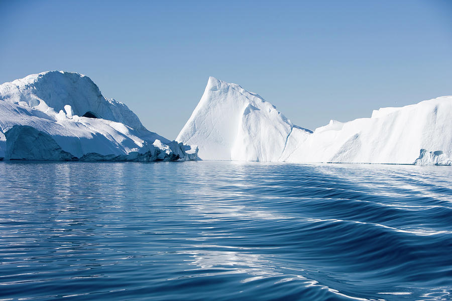 Icebergs Of Ilulissat Kangerlua Photograph by Holger Leue