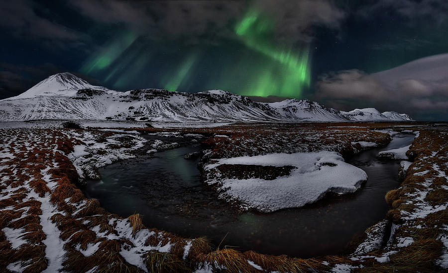 Winter Photograph - Icelandic Horseshoe Bend by Javier De La