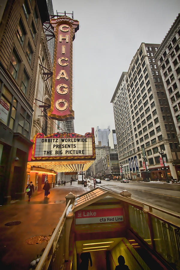 Iconic Chicago Theatre sign Photograph by Sven Brogren
