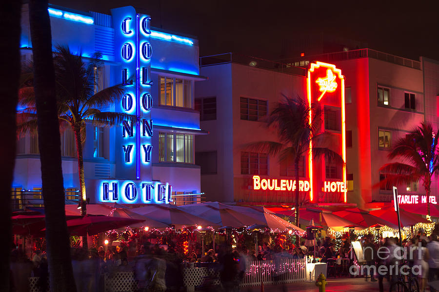 Architecture Photograph - Iconic Colony Hotel South Beach by Rene Triay FineArt Photos